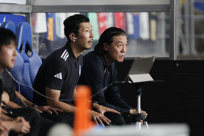  Ulsan officially announces the appointment of Shin Tae-yong, the 13th head coach of Ulsan, on a good day → K-League comeback after 13 years, promises to rebuild its famous family