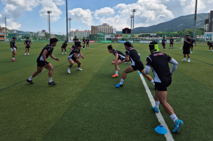 OK, the Eutman rugby team begins 20 days of summer training in Pyeongchang...Jeong Jo-joon to win the National Sports Festival