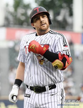  Austin, first at-bat, infield ball