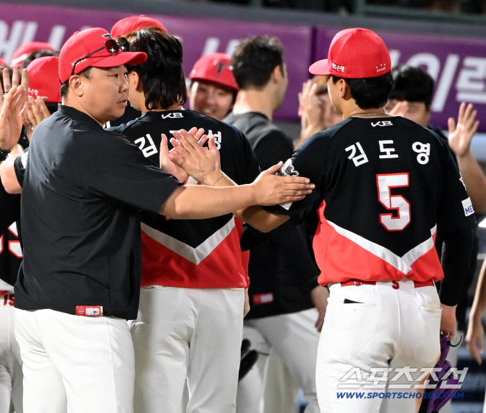  Director Lee Beomho, Kim Do Young, you did a great job, too