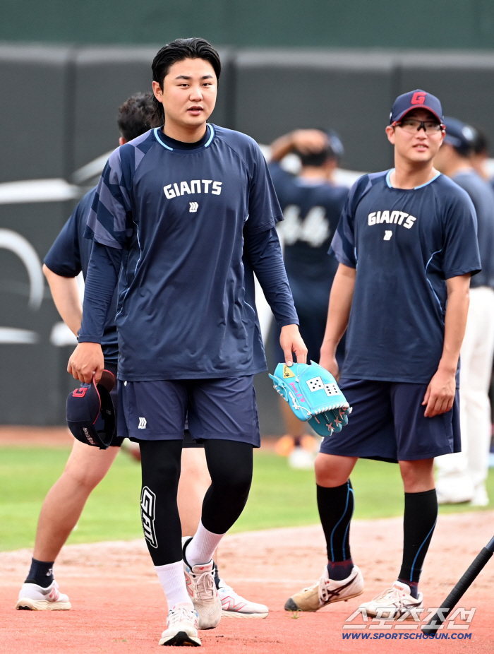  Jung Chulwon, Park Sewoong, ready for the game