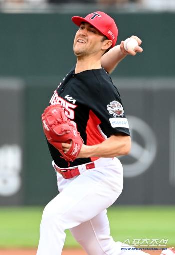  KIA starter Nail's hard throw