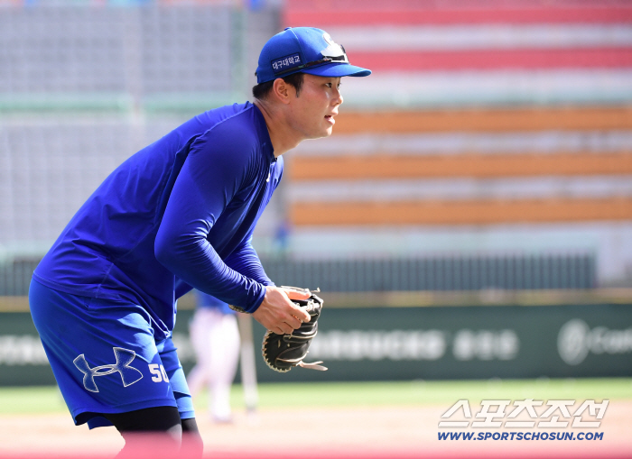  Samsung's Lee Changyong focused on defense training