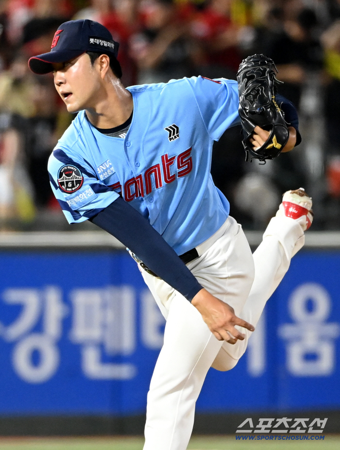  Yoon Sungbin, up to 156Km fastball banging!