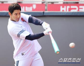 The reason why Kang Seung-ho, as revealed by acting Cho Sung-hwan, should rebound. There is a big gap between our team veteran and young player. Kang Seung-ho is in between