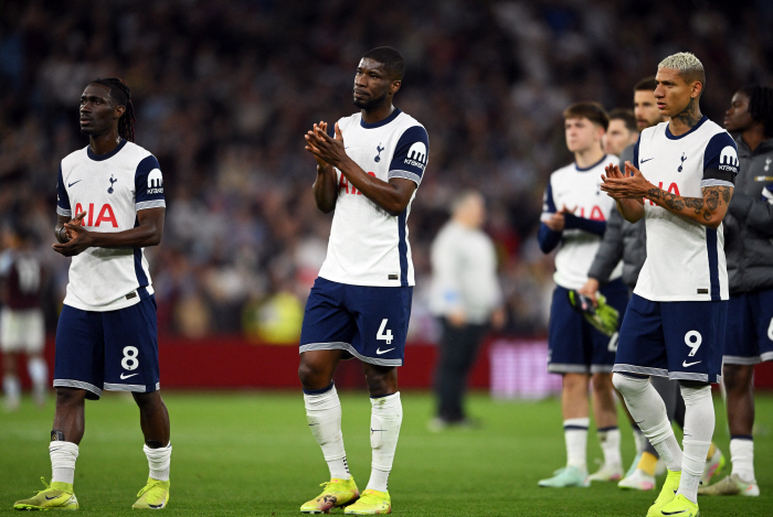 Son Heung-min informed his teammates of the transfer just before the press conference→Disappointed to say goodbye to Tottenham DF captain...I remember meeting him for the first time because he was so good at German