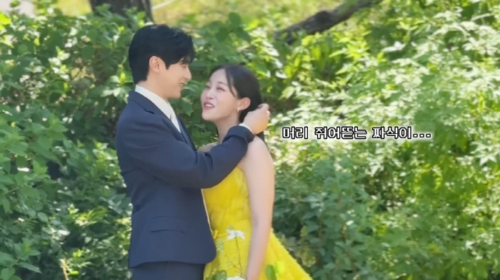 Yoon Sun-woo ♥ Kim Ga-eun's wedding photoshoot revealed...a couple who look like each other when they laugh