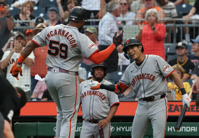 The 7th batter, Lee Jung-hoo, hit it again! Double Top 10, OPS 1.250, SF 81 PIT with 5G consecutive hits in August