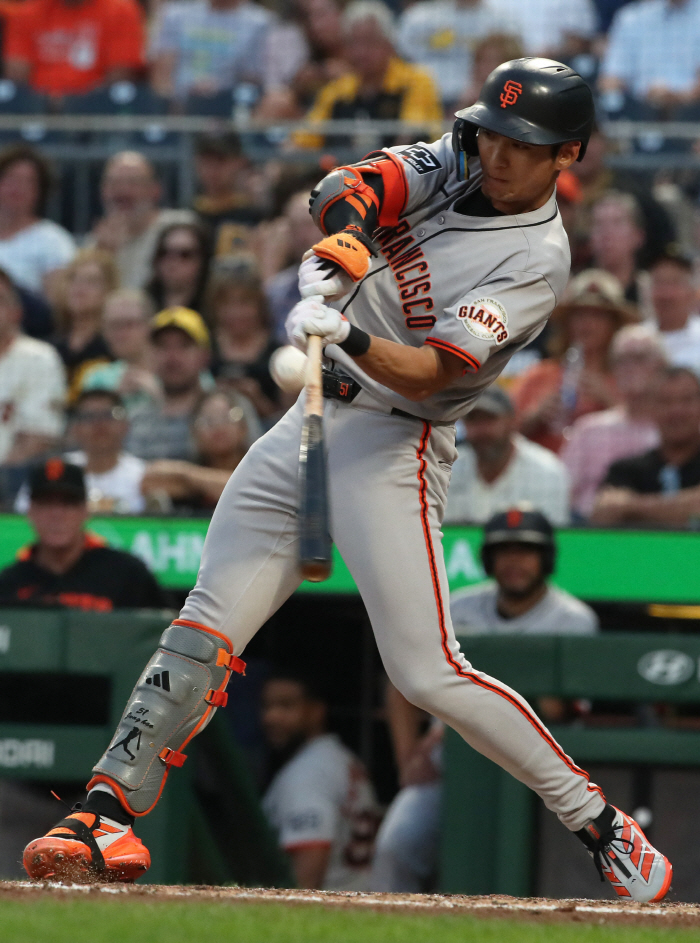 The 7th batter, Lee Jung-hoo, hit it again! Double Top 10, OPS 1.250, SF 81 PIT with 5G consecutive hits in August