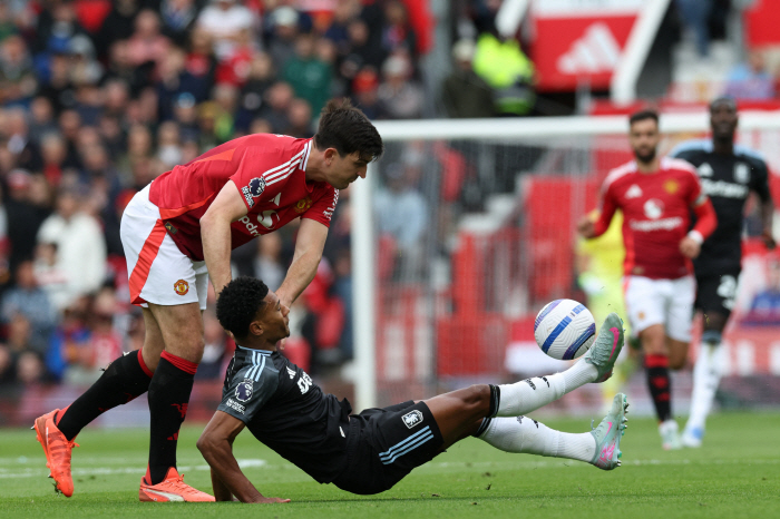 Big twist! Manchester United's criticism drops → Five teams refuse love calls, set out to catch £80 million defenders