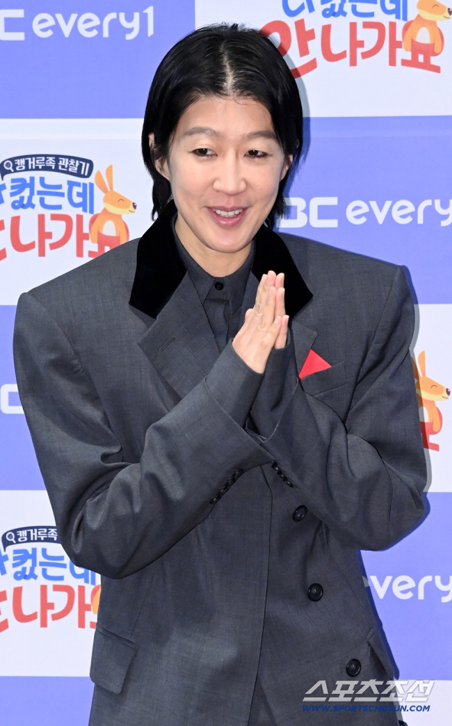 Hong Jin-kyung agrees without reason attributable to divorce after 22 years..I respect your parents' choice