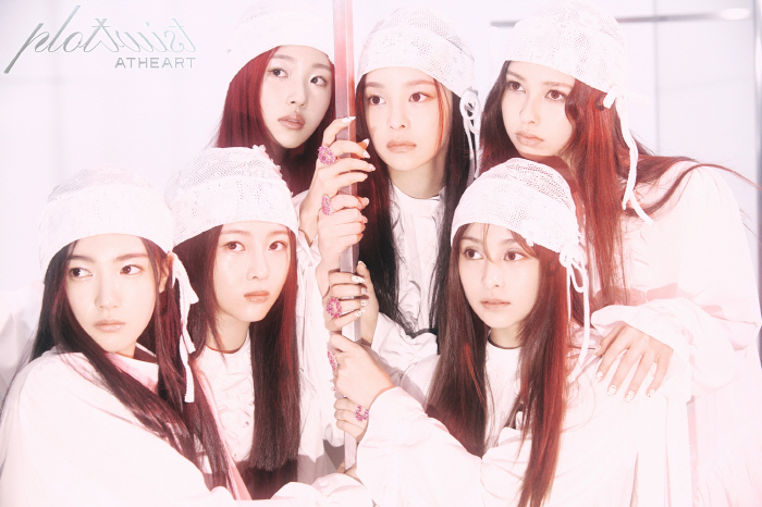 It is a K-pop company established by Chairman Han Se-min, but the essence of No. 1 At Heart is K