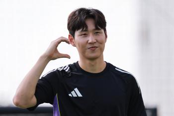 It wasn't over? Rumors of a Golden Boy transfer resurfaced, Lee Kang-in, who wants to play time, is considering a transfer, and Napoli Manchester United is interested