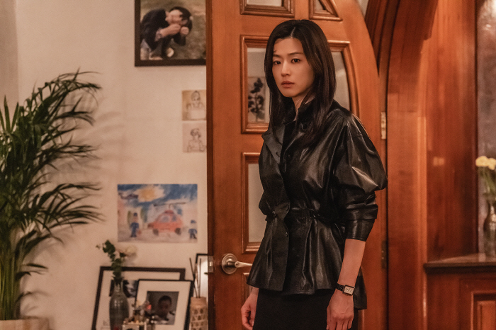 Jun Ji-hyun, the early morning running is like a pictorial..Capturing a Strong Daily Life