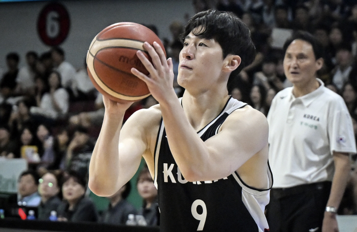 Lee Jung Hyun struggles with 20 points! South Korea defeated Australia by 36 points. Lee Hyun-joong scored 11 points and Yeo Jun-seok had no points. How was Korea's performance