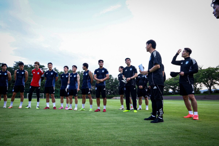 Now Ulsan's head coach Shin Tae-yong returns to the K League in 4634 days against Jeju