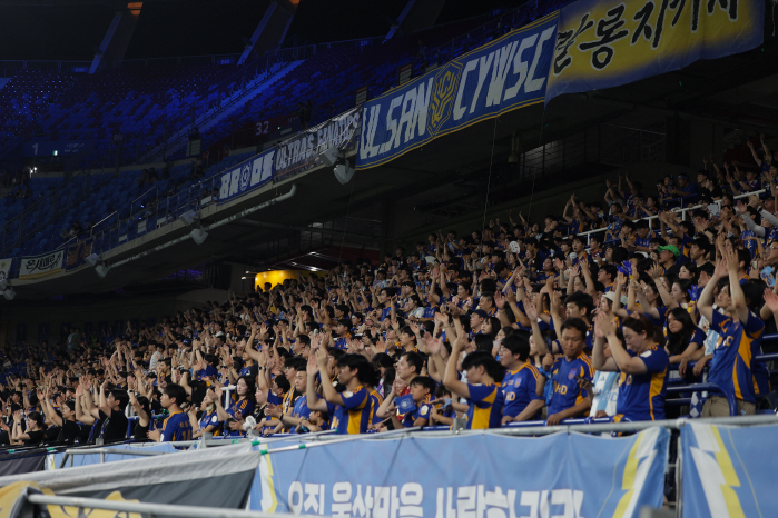 Now Ulsan's head coach Shin Tae-yong returns to the K League in 4634 days against Jeju
