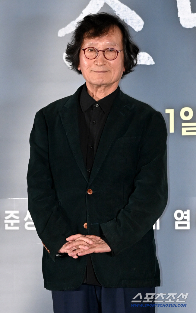  Jung Ji-young, the oldest active director at 79 years old, has been selected as the winner of the Korean Film Achievement Award at the Busan International Film Festival