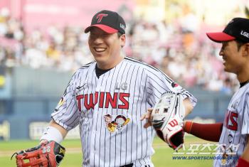  Kim Hyun-soo's smile