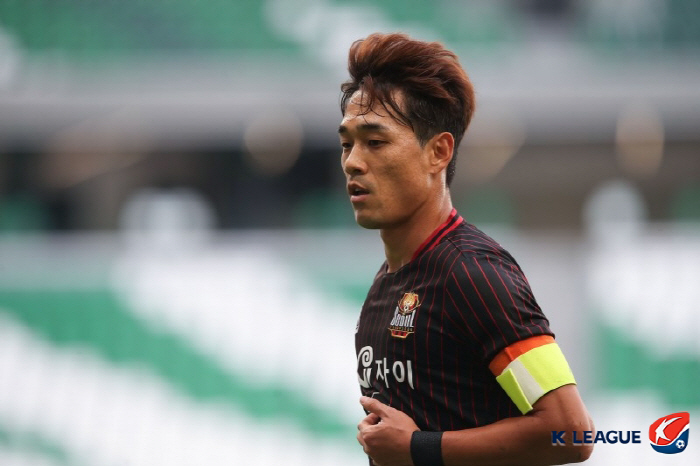 Striker Park Joo-young failed to score even one goal of Japan's strange attention