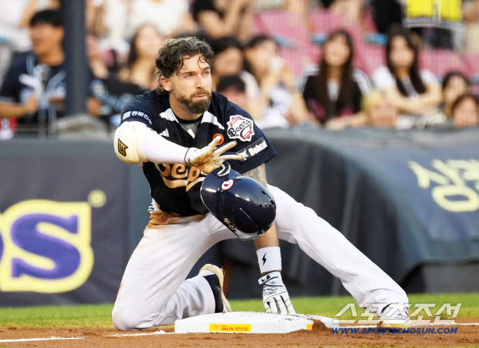 This is the star of the mega trade! LG's 8th consecutive win cut → 73 caught up and two runs in desperate moments! Doosan 108 wins