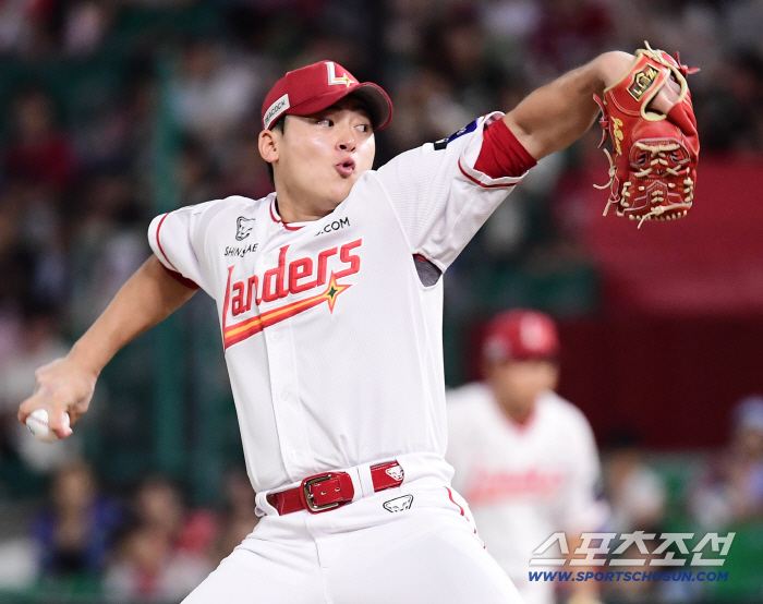 Three-run shots are better than three solo shots. Oh Tae-gon's pinch-hit three-run SSG, three home runs, and five-to-four come-from-behind victory over Samsung. 4th place.