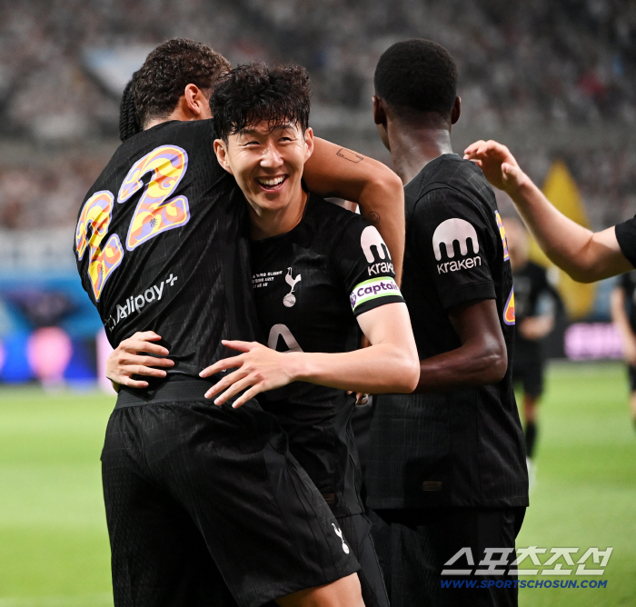 Dear Spurspan, in my photo, the last video letter from SON, who became LA7, Levy Chairman, the greatest player in Tottenham's history, forever grateful