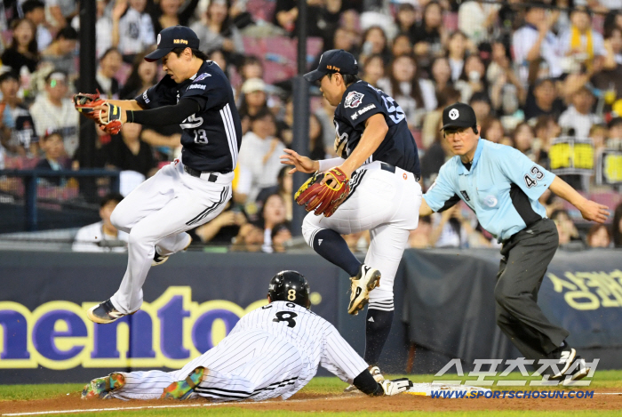 Doosan caught LG in first place after the home run banging, turning the tables around, Yang Eui-ji, and Kim Min-seok, a reversal