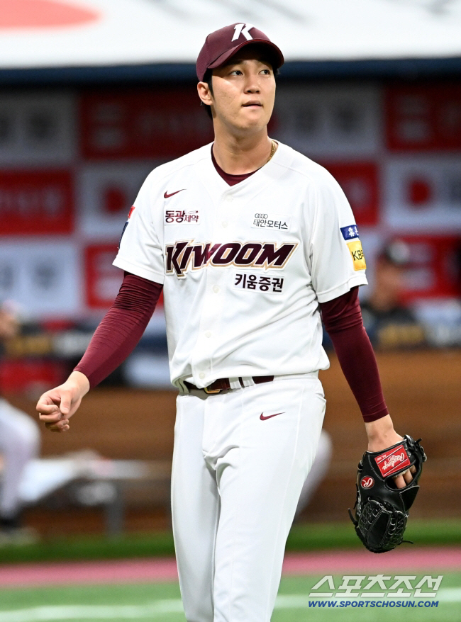 It's a pity regardless of whether coach Ryu Ji-hyun, who thought about the failure of the WBC shock, will participate or not