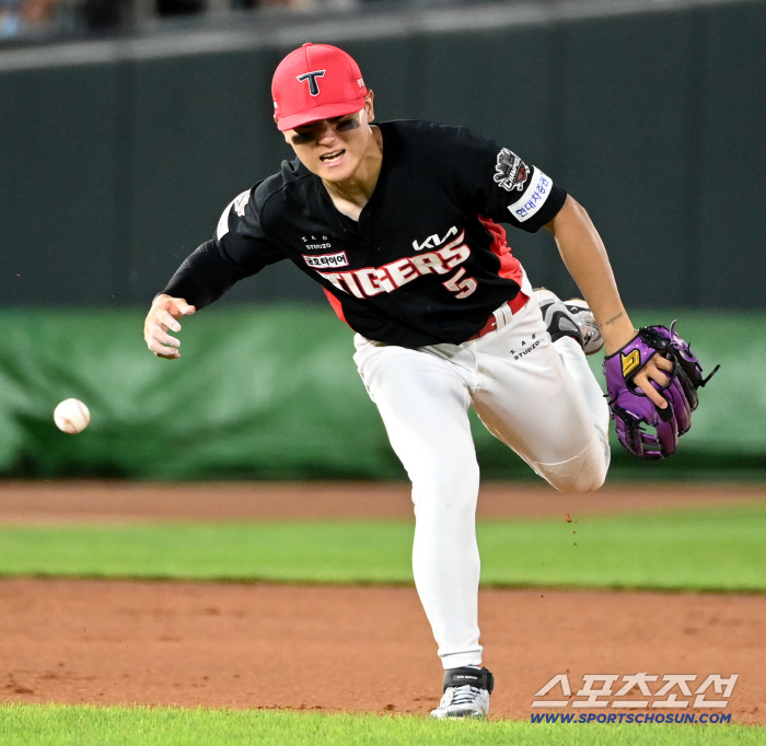 Kim Do-young was injured again. He couldn't laugh even if he didn't win KIA …Na Sung-beom won a 6-5 victory over Lotte for his crazy defense. 