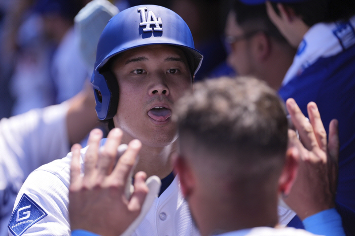 LAD, who suffered a come-from-behind loss despite Ohtani's strong pitching and hitting performance in four innings, is really angry. A colleague blamed himself