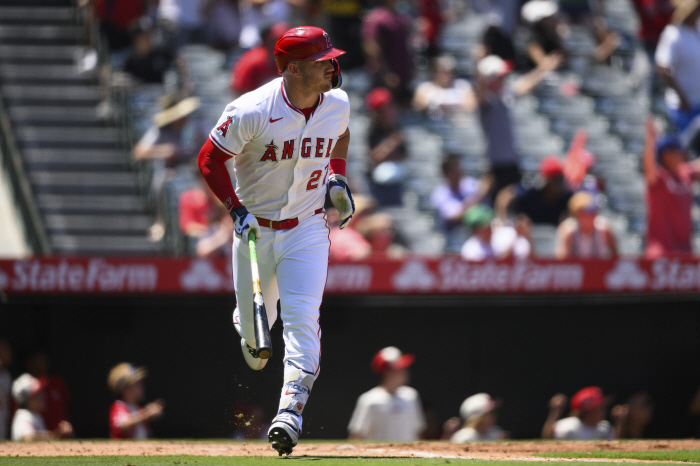 Originally, he was a scarier hitter than Ohtani, but he returned to the days when he already dominated 10 MVPs in four pitches