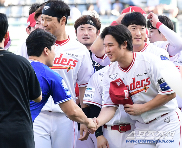  Choi Jeong and Oh Seung Hwan, thank you for your hard work