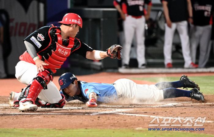 Hwang Sung-bin, Reyes' timely hit and home