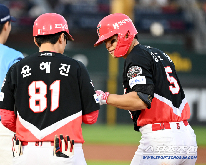  Kim Do-young made his first hit back