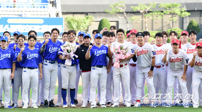  Oh Seung-hwan's first retirement ceremony at Landers Field
