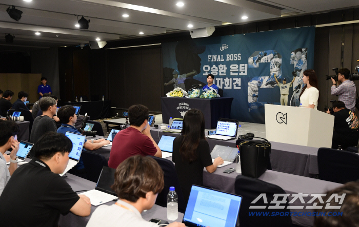  Oh Seung-hwan's retirement press conference