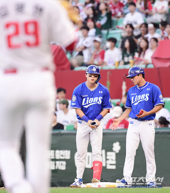  Park Seung-gyu SSG Kim Kwang-hyun's two-run timely hit