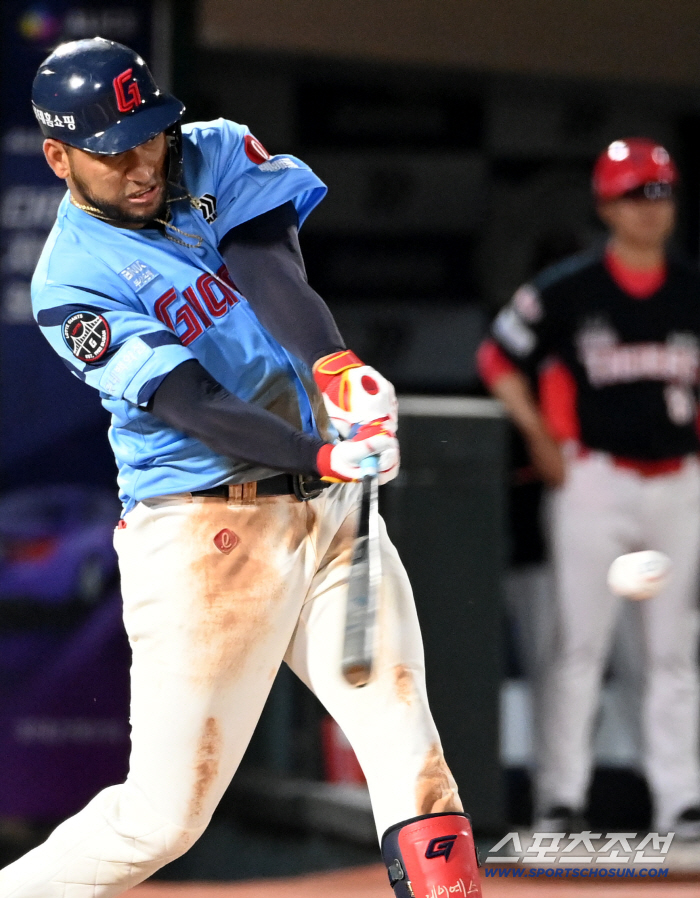  Reyes, Chasing's RBI timely hit