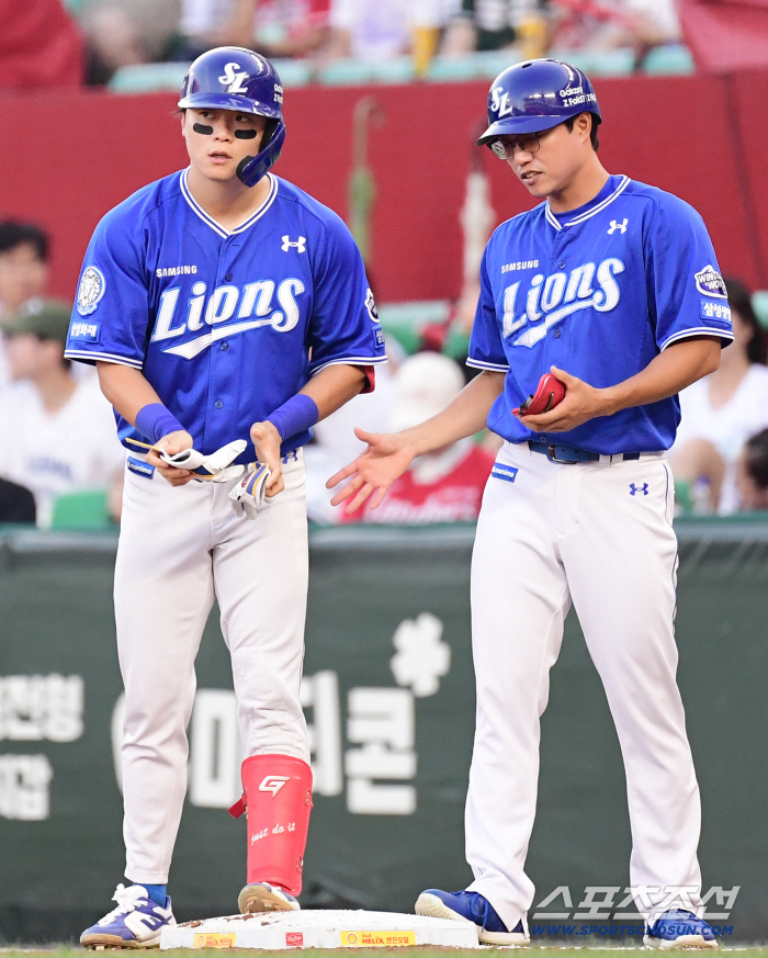  Two-run timely hit to save Park Seung-gyu's chance
