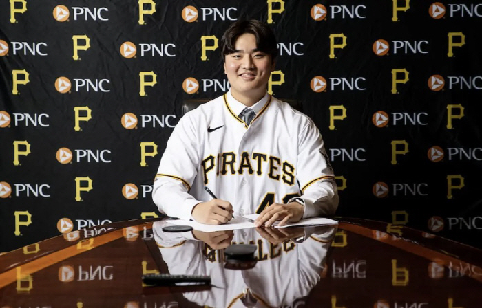 Shim Junseok release shock, LAD prospect not seen for more than 2 months is safe? Injuries and ball control are holding back