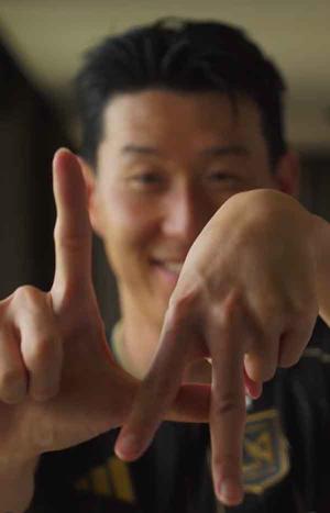 Son Heung-min entered La La Land and stole LA FC's fans' hearts with his witty LA pose