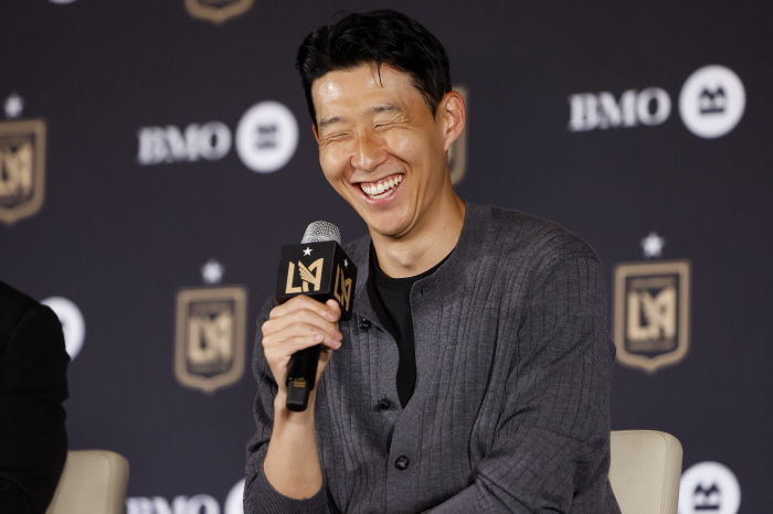 Son Heung-min is interested in transferring LAFC to GOAT Ali and Eriksen...There's no other player like Sonny