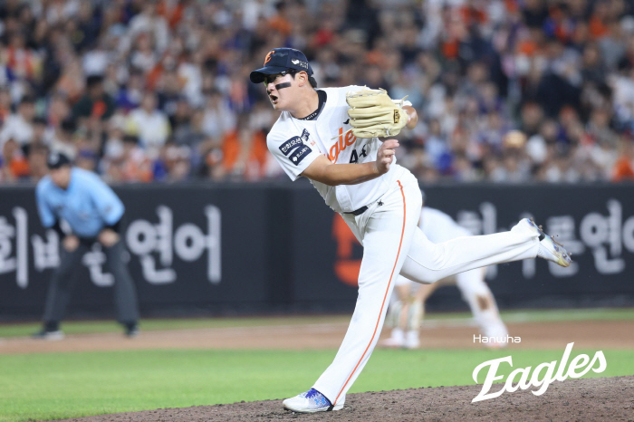 Tears welled up at the words of the master...I didn't scold him. The behind-the-scenes story of Choi Jae-hoon