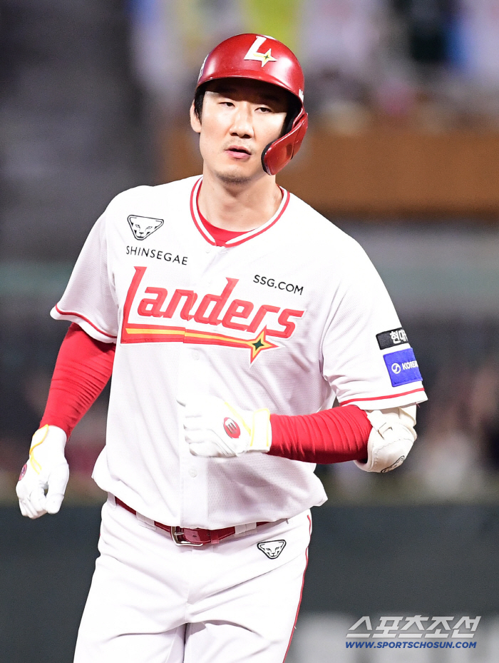 There was an unnoticed run away, but the reverse three-run pinch hitter was relieved. I'm sure you'll let it go even if you don't do it once or twice