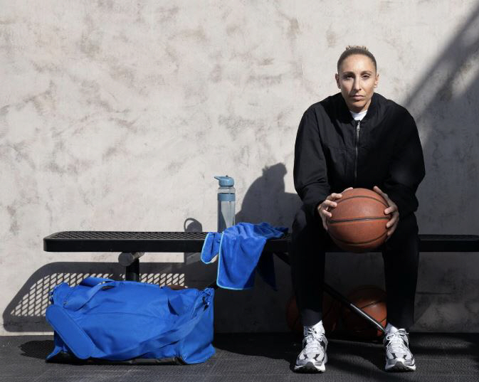 Women's basketball legend's salary was lower than that of stadium cleaners
