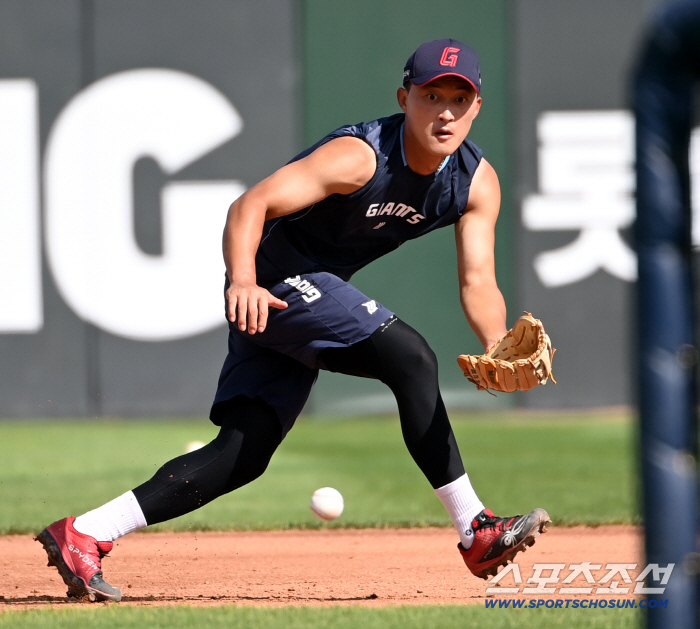 8 billion U-Gangnam → 5 billion Roh Jin-hyuk starts! Lotte Announces Lineup on Velazquez's Arrival Day With Winning Cut 
