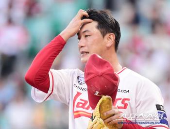 Cliff edge SSG, snap! Kim Kwang-hyun complains of pain in his left shoulder after canceling the first team today (8th) → Examination results showed inflammation 