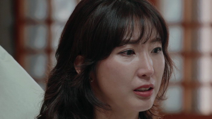 Lee Teuk's older sister Park In-young has a miscarriage after 9 weeks of pregnancy, and tears because her child's heart is not beating (Oh Eun-young Stay)