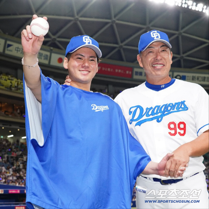 Left-hander rookie who won for the first time in 10 games, his parents moved 4,400km to watch all games 